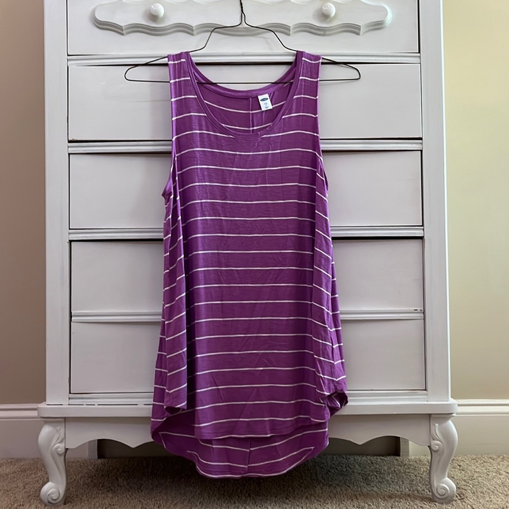 striped tanks!!